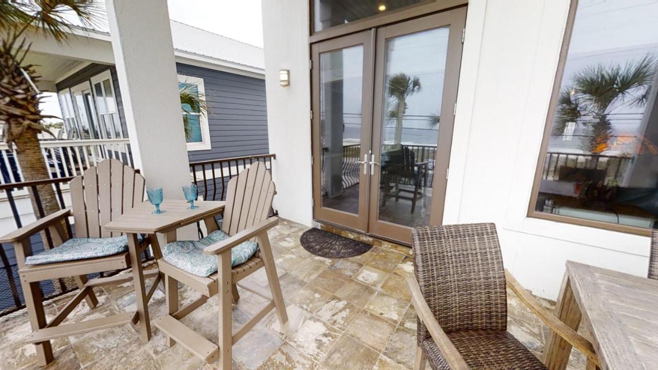Front House *
