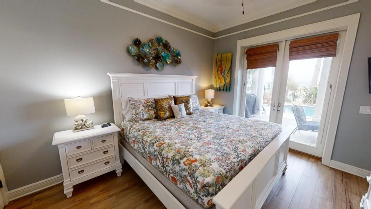 Front House Holiday home