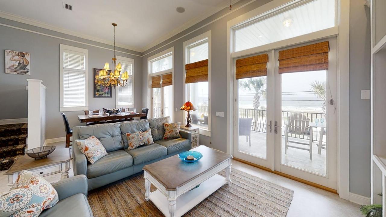 Front House *
